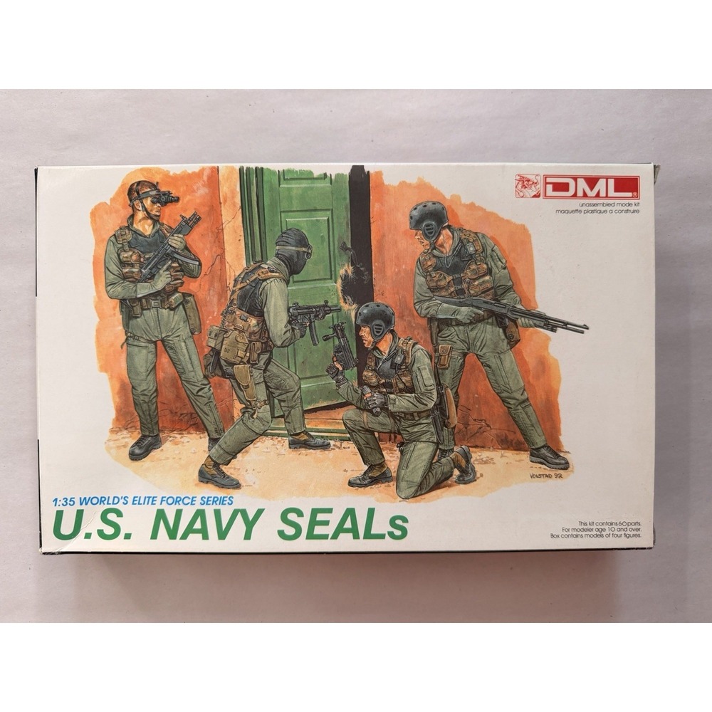 DML 1:35 U.S. Navy SEALs Model Kit (No. 3017)